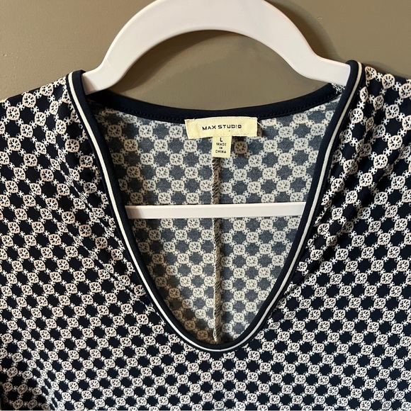 Max Studio size Large blue graphic swing dress - Picture 2 of 8